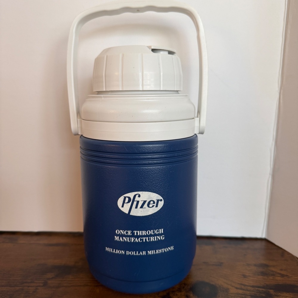 Rare Pfizer Employee Award Coleman 5542 36oz Jug 1997 Made in USA Vintage Pharma